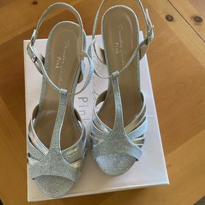 Paradox London Silver Shoes Size 8.5 NWT